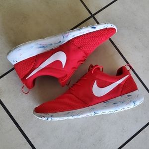 Nike Roshe Run Marble Pack Red